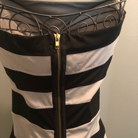 🎁Forever21 Black and grey dress🎁 - Picture 4 of 6